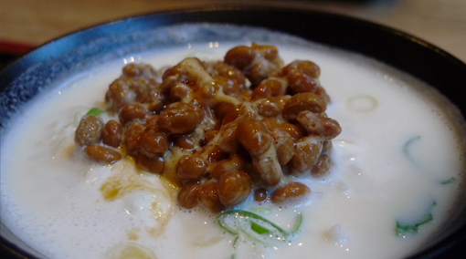 牛乳納豆茶漬け