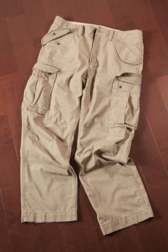 カーゴパンツ