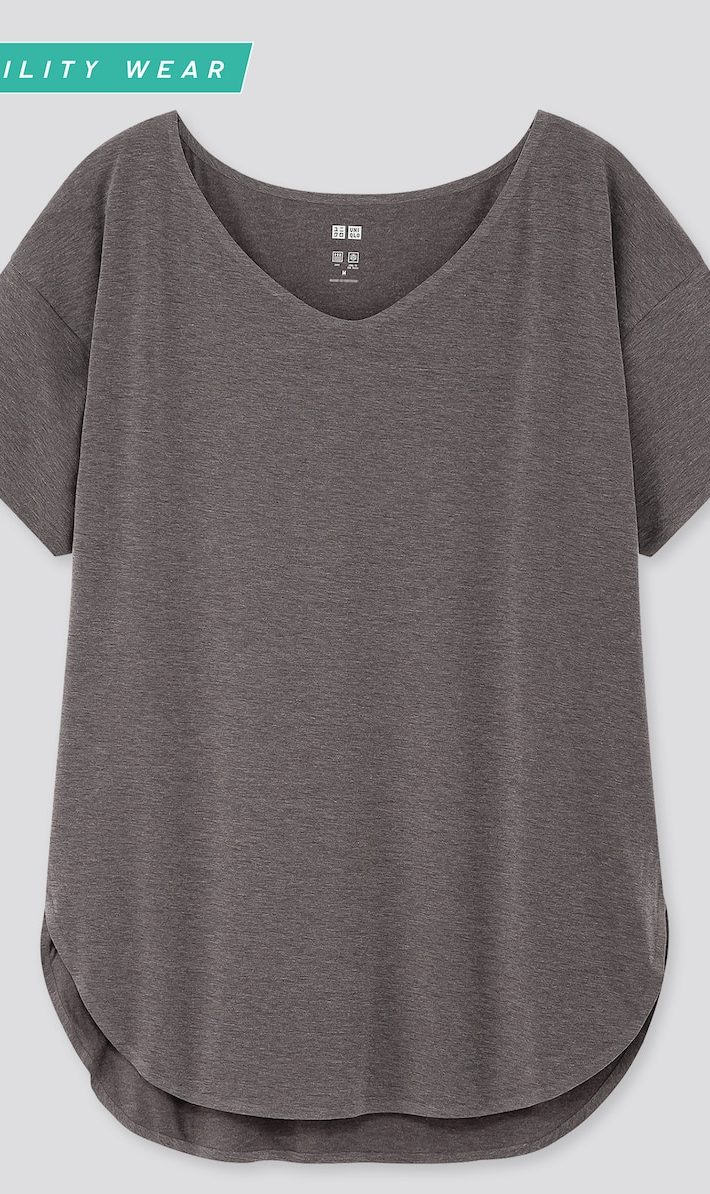 ユニクロ　エアリズムシームレスVネックロングT