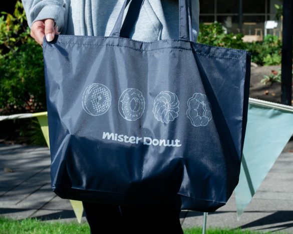 定番メニューのイラストとロゴ