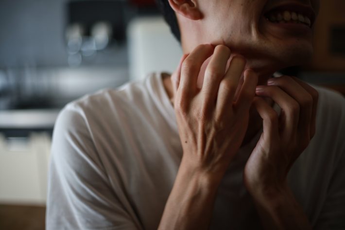 「限界だ…」せん妄による異常行動で眠れない夜