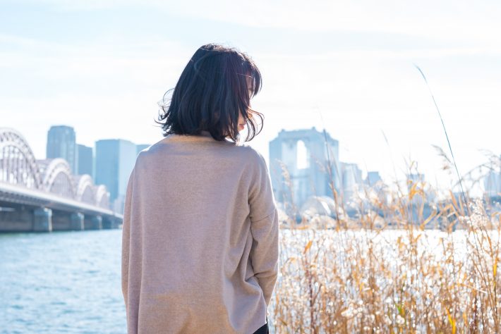 芸能人の急死ニュースを聞いてツラいときの対処法