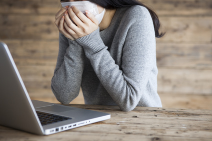 コロナ禍、リモートワーク、マスク、パソコン仕事