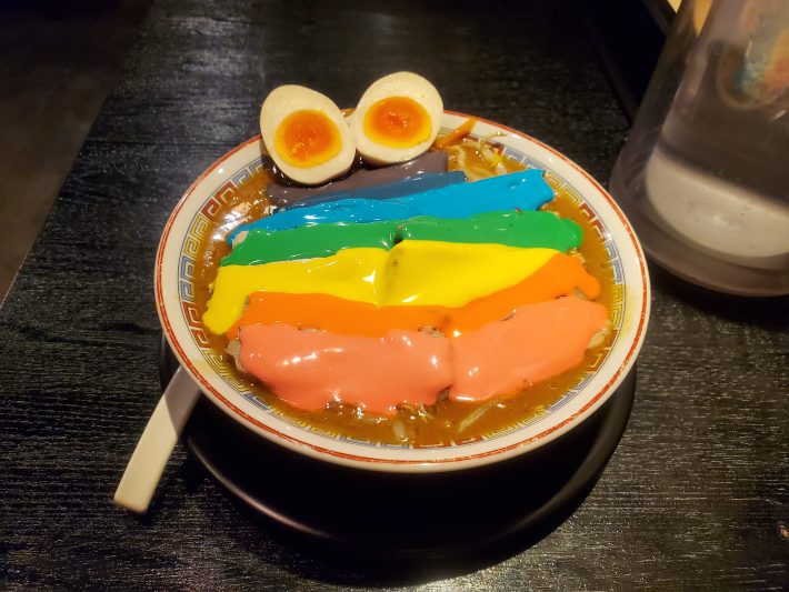 印象は「本当に絵の具っぽい」