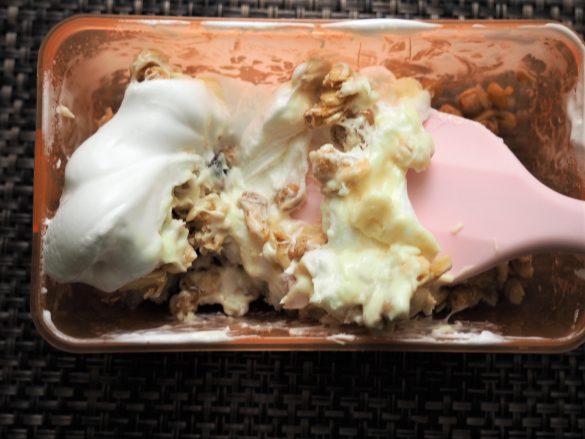 時間が経つと硬くなって混ざりにくくなるので手早く