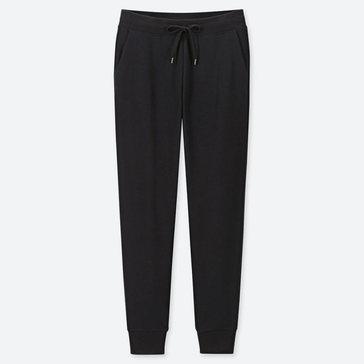 ボアスウェットパンツ（丈標準67〜69cm）／1,990円（税別）