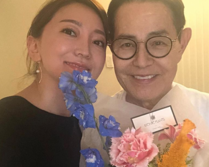 加藤綾菜さんと加藤茶さんご夫婦