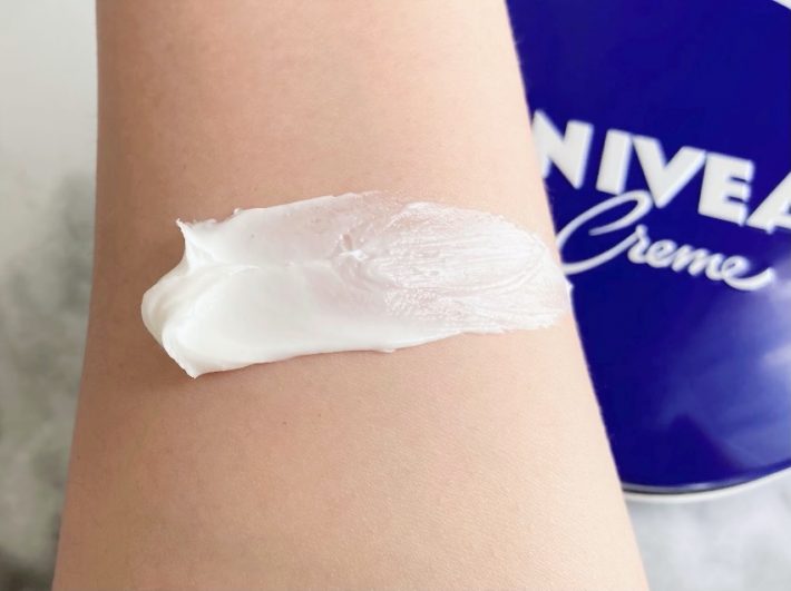 青缶は白くこっくりとしたテクスチャでかなり重め