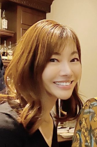 ロッカールームに充満するニオイ