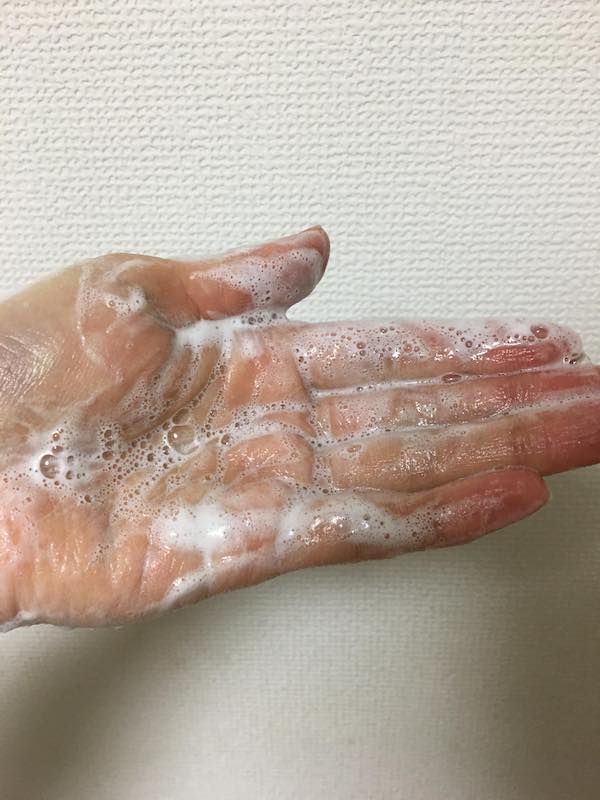 手で少し泡立てただけでこのレベル