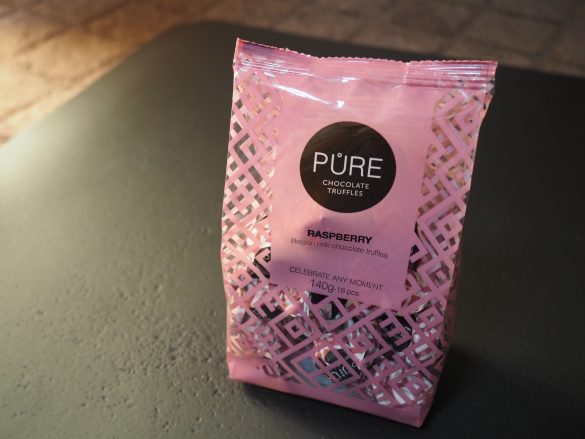 「ピュア社 ラズベリークリーム」