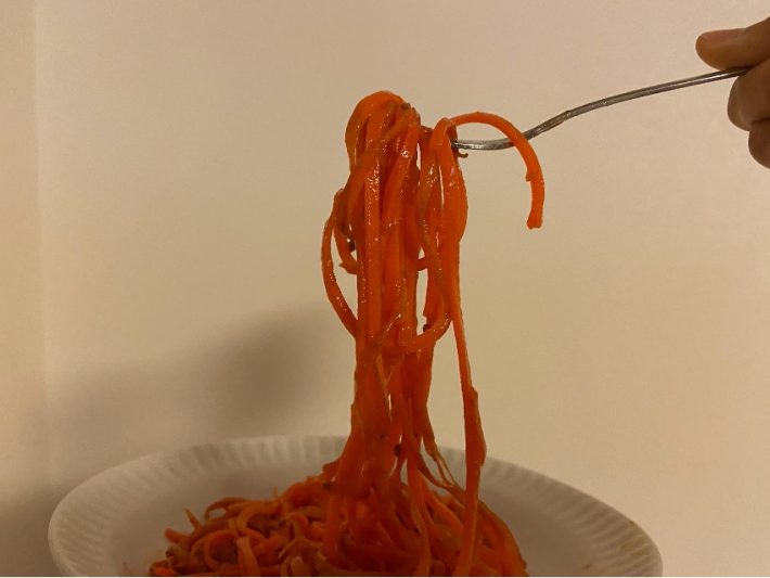 細めの刃を使用すると、本当のパスタみたいな長さになる