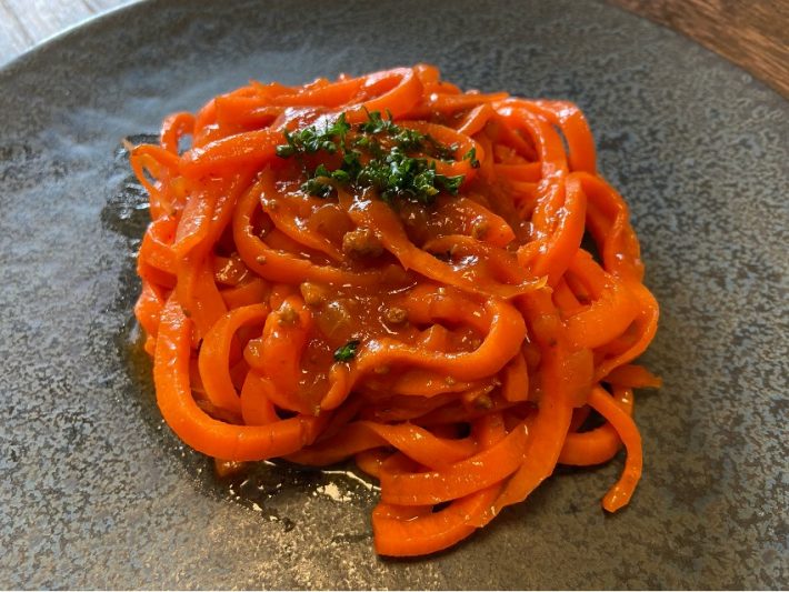 「ベジヌードル＋ミートソース」でヘルシーパスタに！