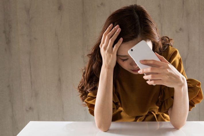 ショック、失敗、スマホ
