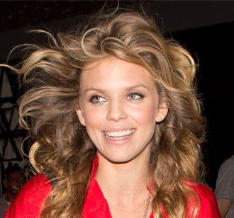 アナリン・マコード