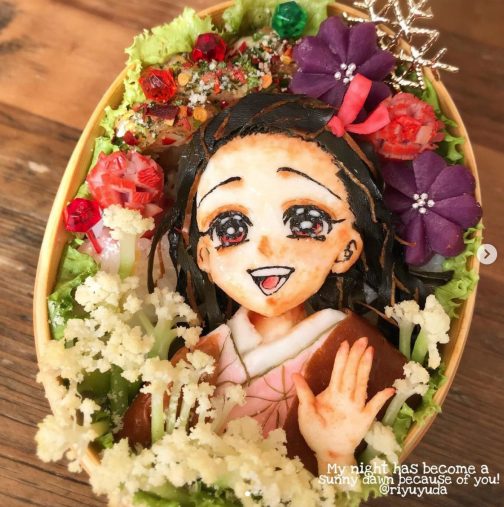 顔のパーツは全て海苔