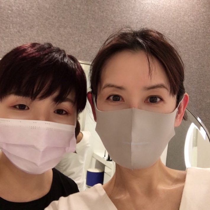 エステ後に吉田さんと。目がスッキリしました