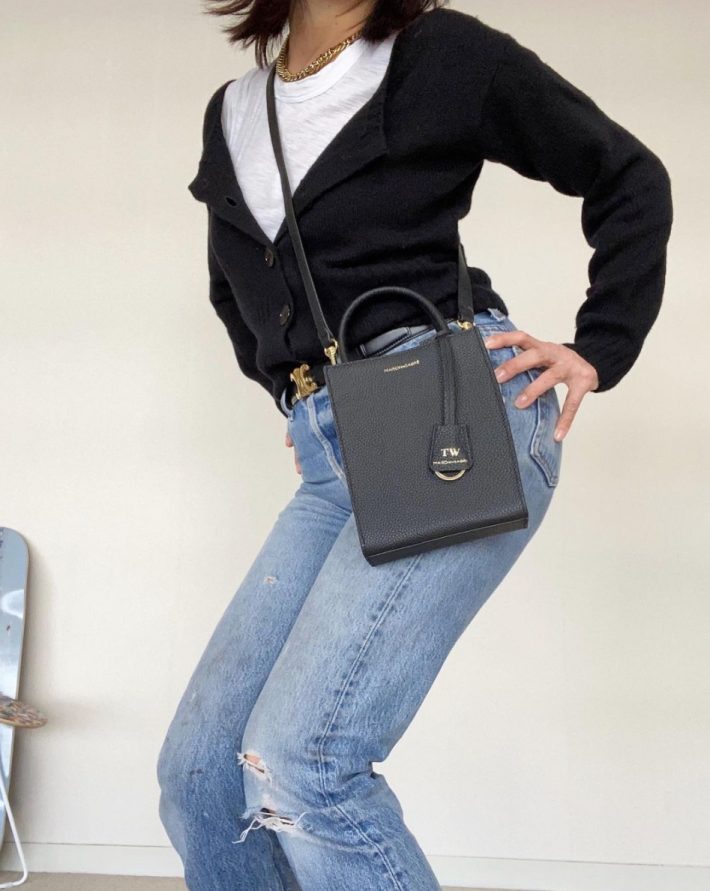 ユニクロ定番アイテムのカーディガンは着方いろいろ