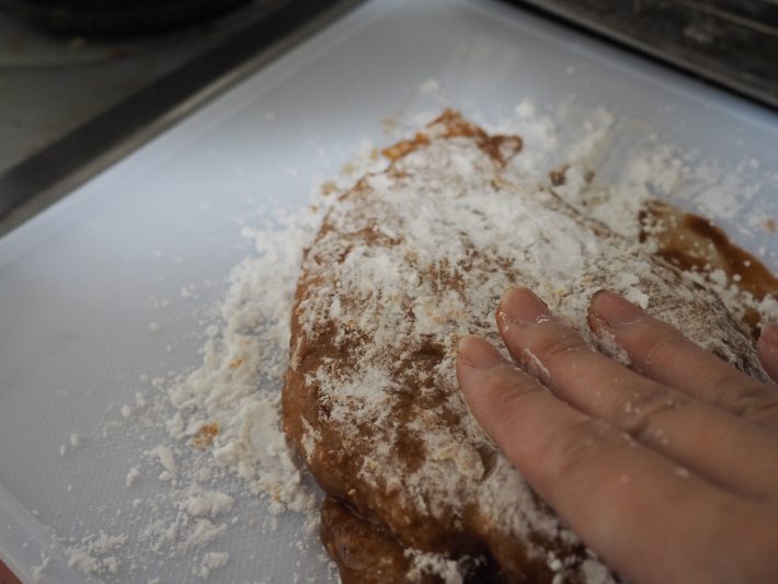 片栗粉をまぶして、170℃の油で4～5分程度揚げれば完成