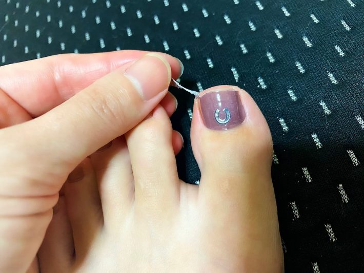 ネイルシールの親指完成