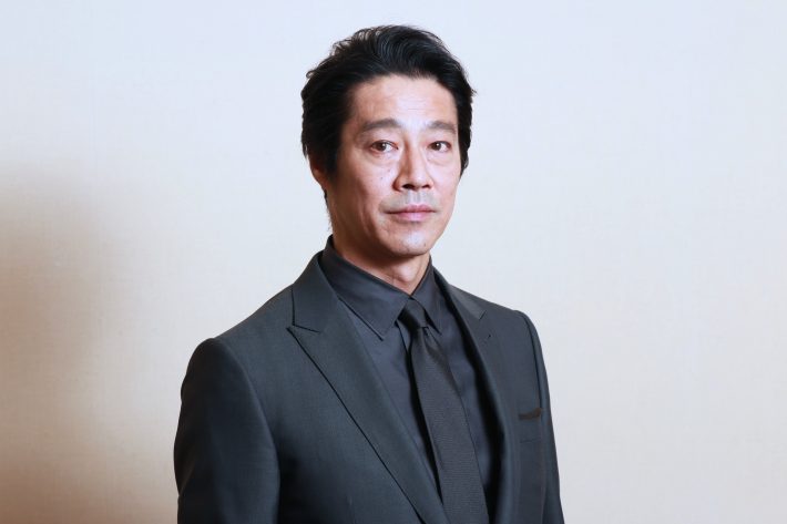 人前で演技するのは、今でも恥ずかしい