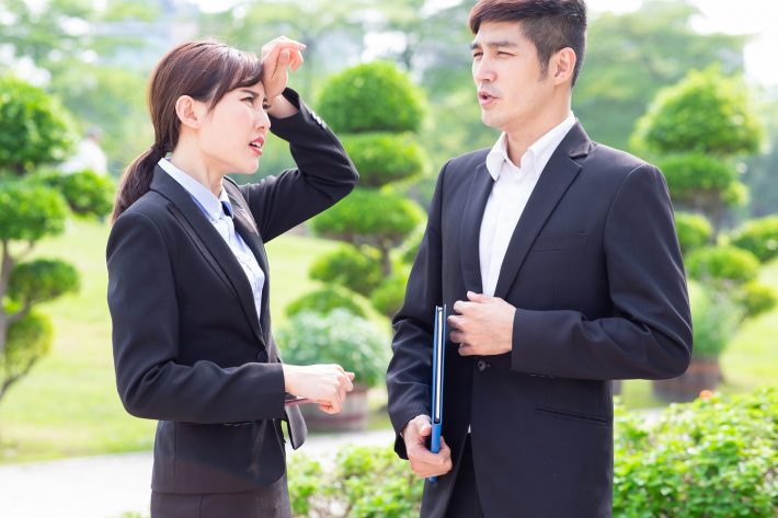 結婚式場　スタッフ　熱い　換気