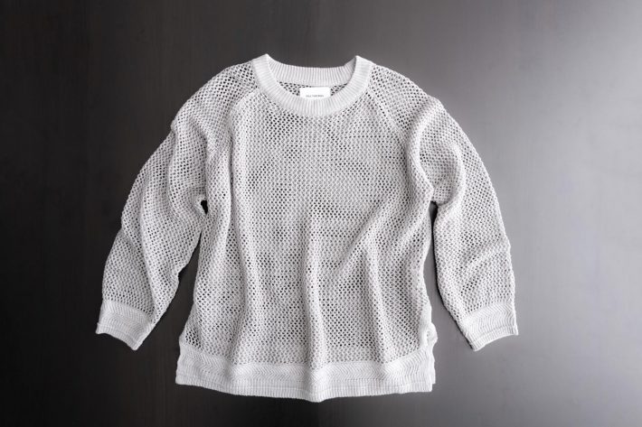 すけすけトップスが今季はトレンド