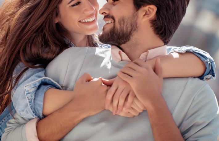 帰国子女同士の美男美女カップル