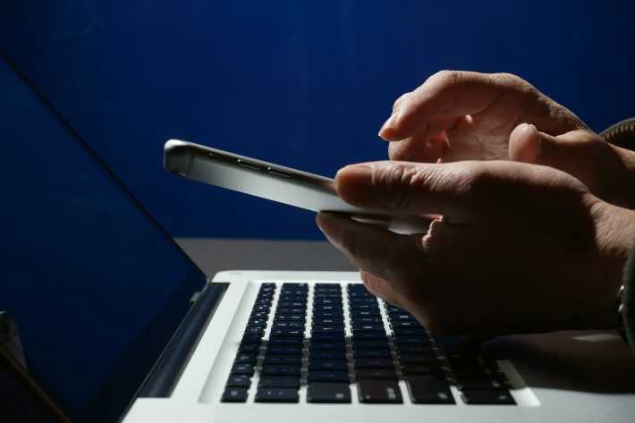 デマを流す人の罪は大きい