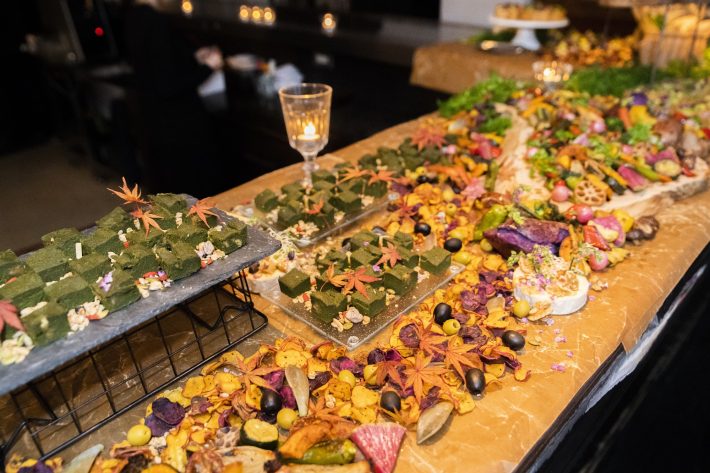 立食スタイルのカジュアルな結婚式にしたい