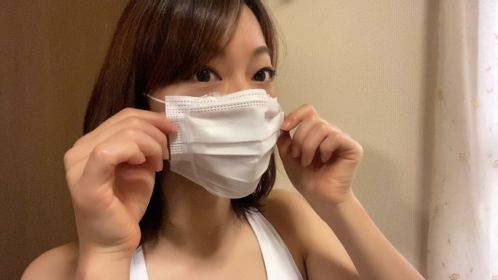 マスクが頬にキュッと密着する感じ