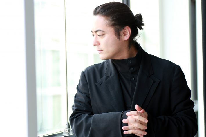 俳優は本来、芝居をして稼ぐべき