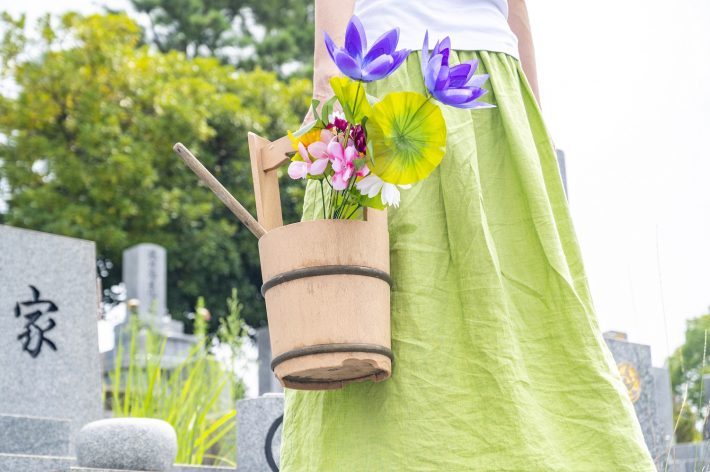 お墓参り　お盆