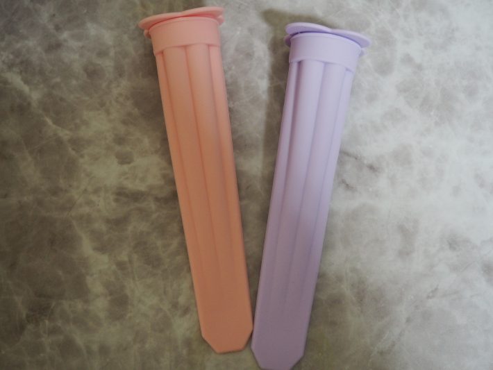 ピンクとパープル、あとイエローもある