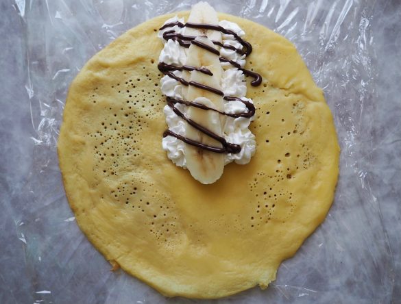 クレープ作り、トッピング3