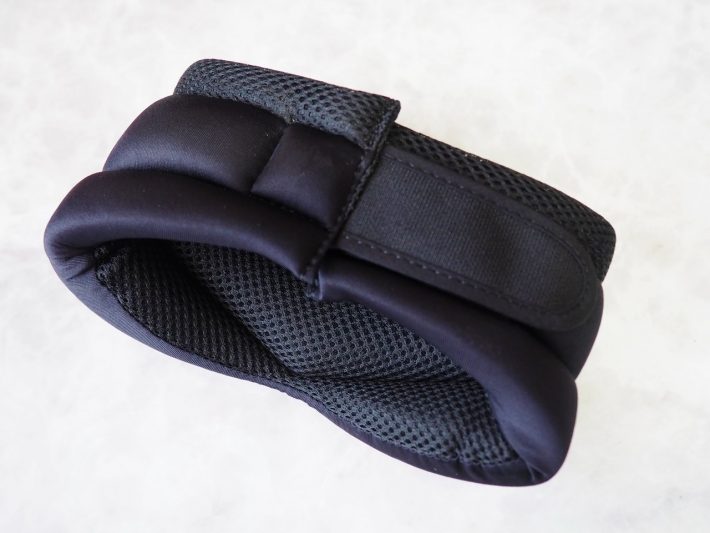 首かるさん　後る