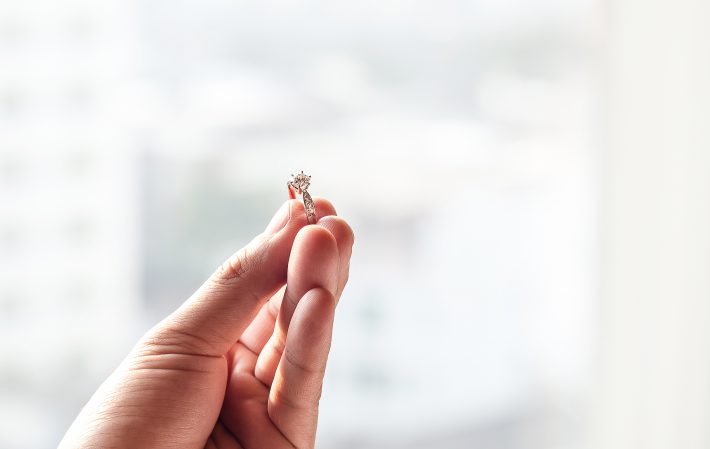 2回目のデートで婚約指輪を渡された