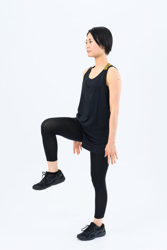 バックランジwithツイスト1