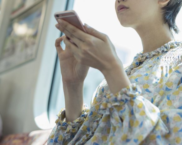 電車内 女性