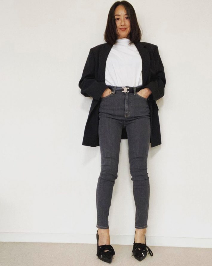 Maison Margielaのジャケットを合わせてモノトーンに