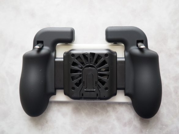 スマートフォンを固定2