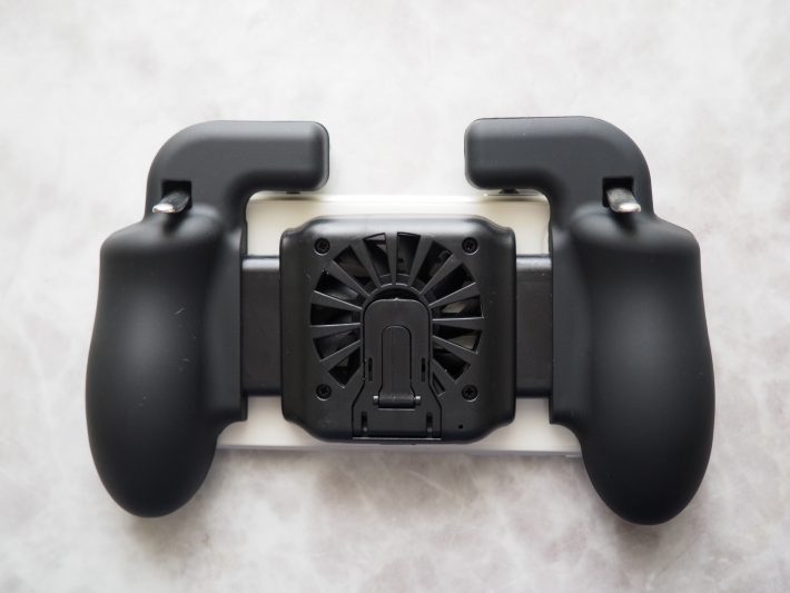 スマートフォンを固定2