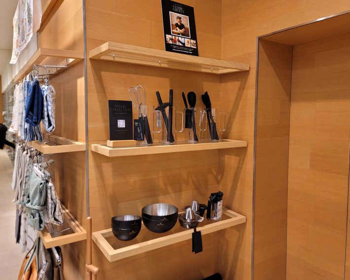 「ZARA HOME BY CÉDRIC GROLET」のコーナー。セドリックファンやベイキングファンにはたまらないアイテムが並ぶ