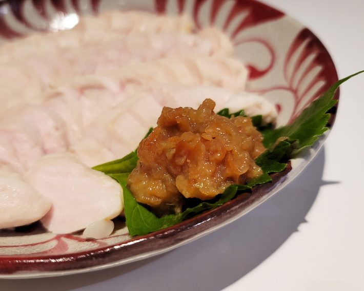 「はちみつ梅わさび」は、蒸し鶏や豆腐、白身の刺し身にも合う