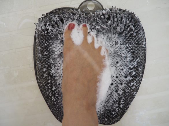 さまざまな角度からゴシゴシ。