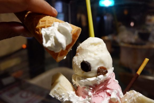 珈琲屋OB・保木間店の特大クリームソーダ×パフェ