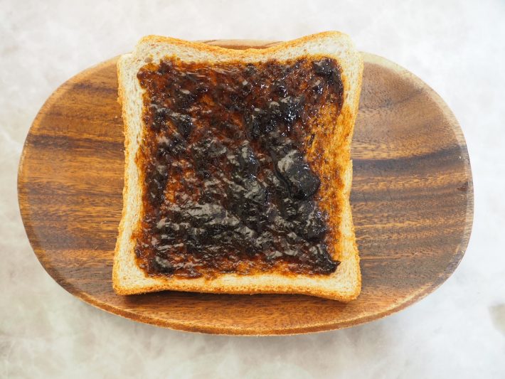 まんべんなく伸ばします。