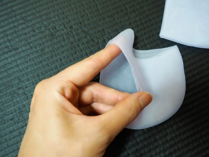 表面はサラサラしています。