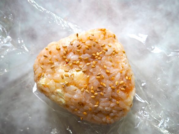 辛子明太子クリームチーズおにぎり完成!