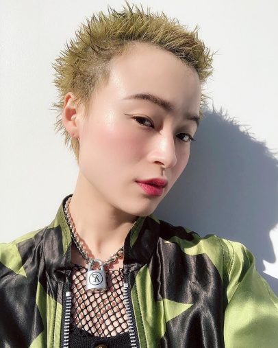 髪が少し伸びてきた時の扱いが難しいそう